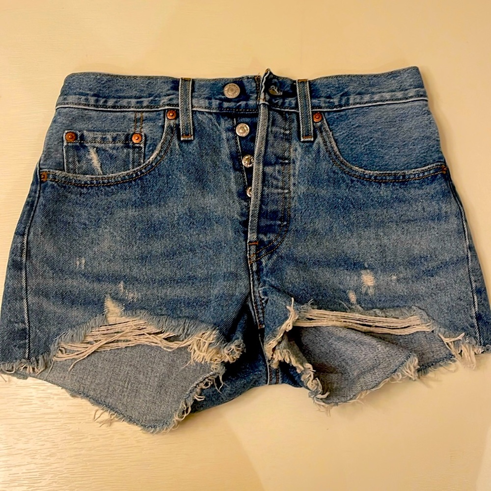 NWT Levi’s Jean Shorts